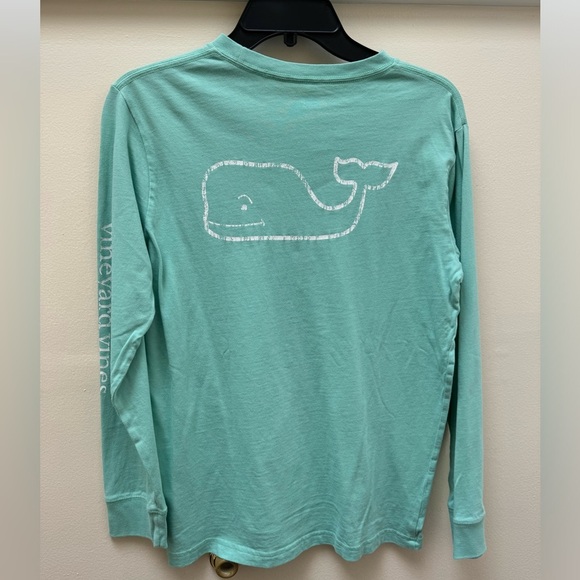 Vineyard vines long sleeved shirt - Picture 3 of 4